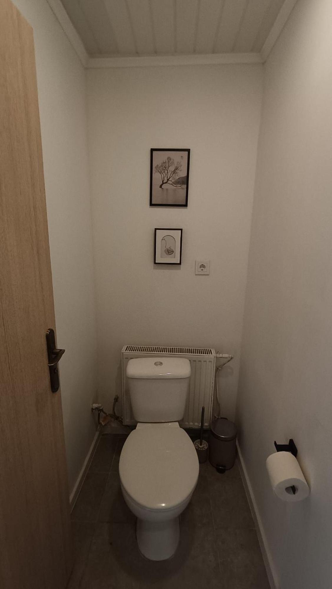 2 Bedrooms Center Apartament